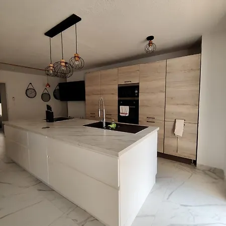 Apartament En Exclusivite T3 A 2 Pas Des Plages De St Raphael *